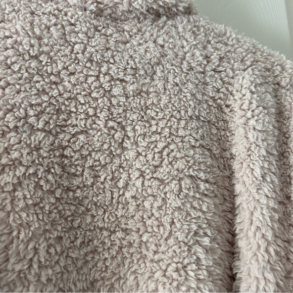 Pottery Barn Cream Fleece Robe - Picture 5 of 8